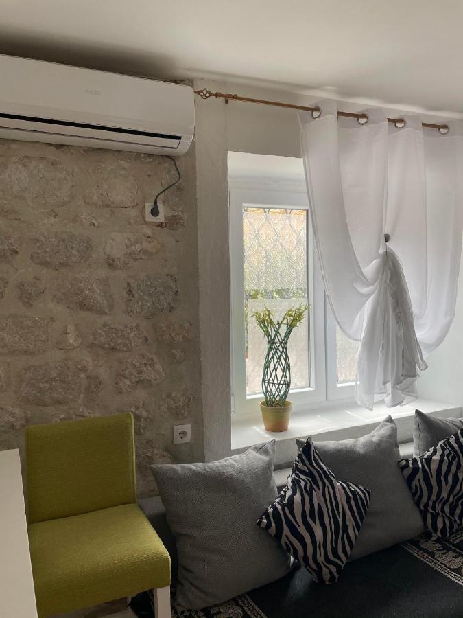 Cozy Little House Kotor Apartamento Exterior foto